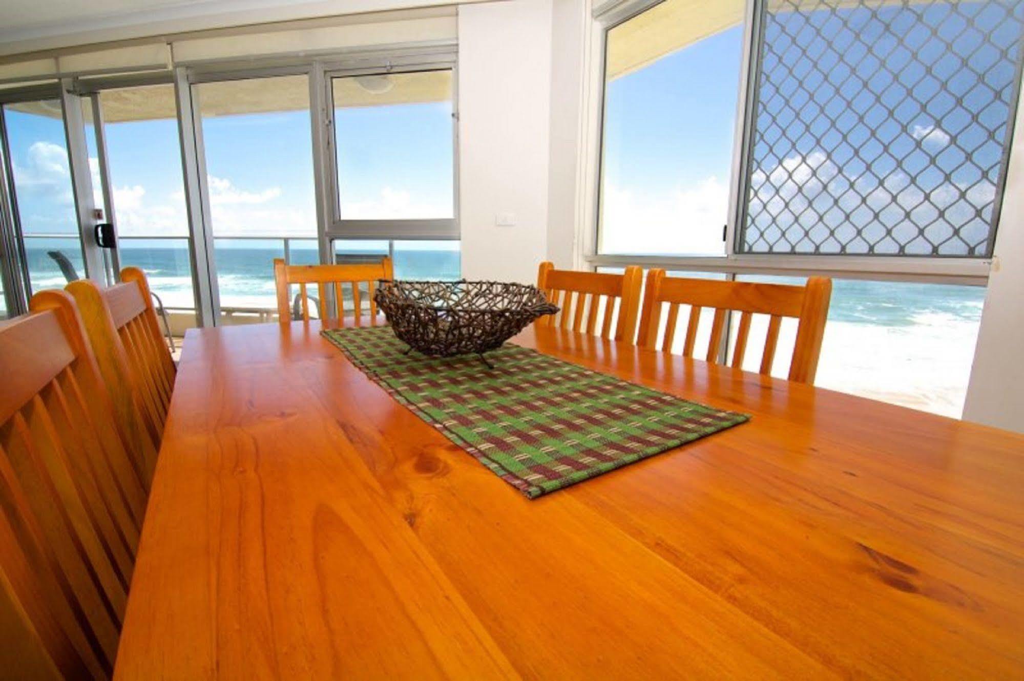Foreshore Beachfront Apartments Gold Coast Exterior foto